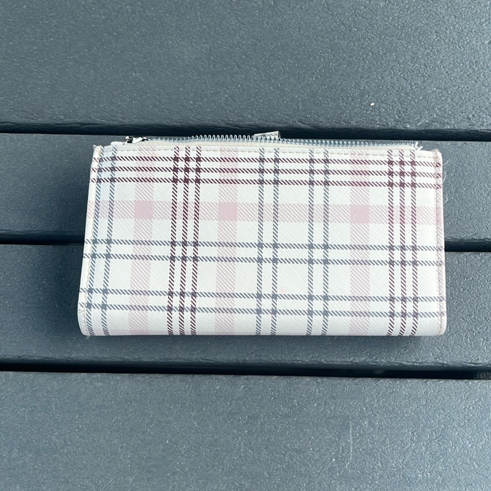 ‘Safe Keeper’ Pink&White Plaid Wallet;Tan Interior; 4x7.5in; Snap&Zip closure - Picture 13 of 14